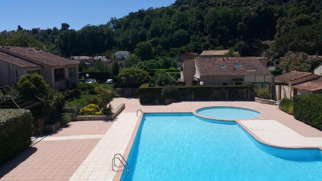 Holiday home Maison Au Calme